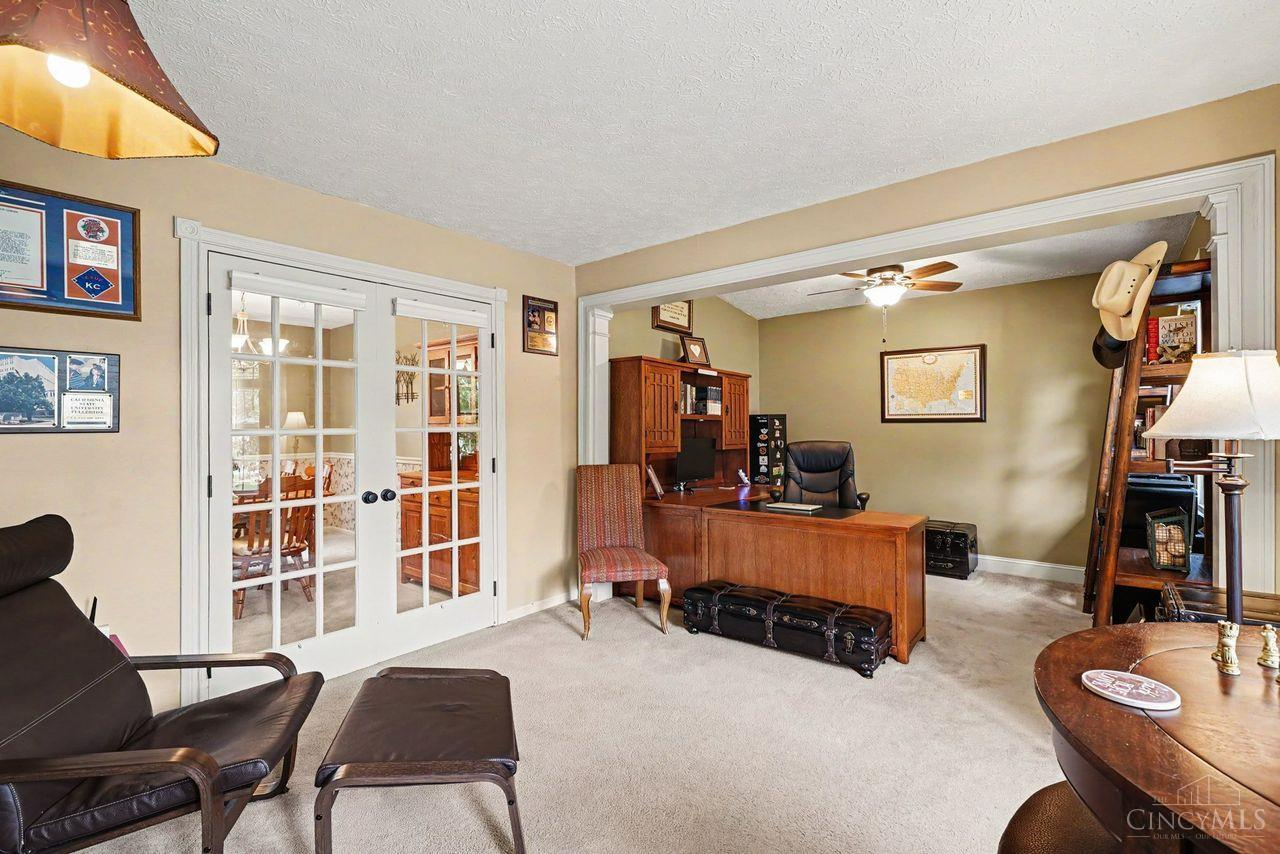 6357 Maple Grove Property Photo 3