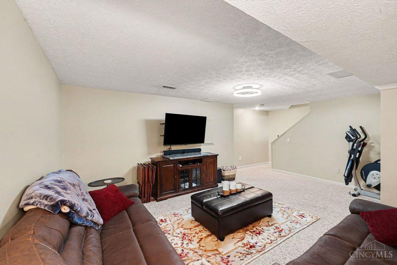 6357 Maple Grove Property Photo 13