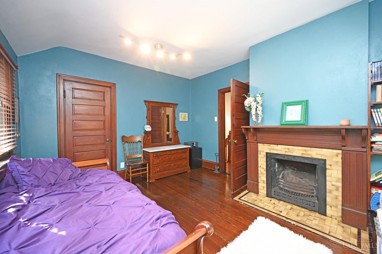 5925 Belmont Avenue Property Photo 49