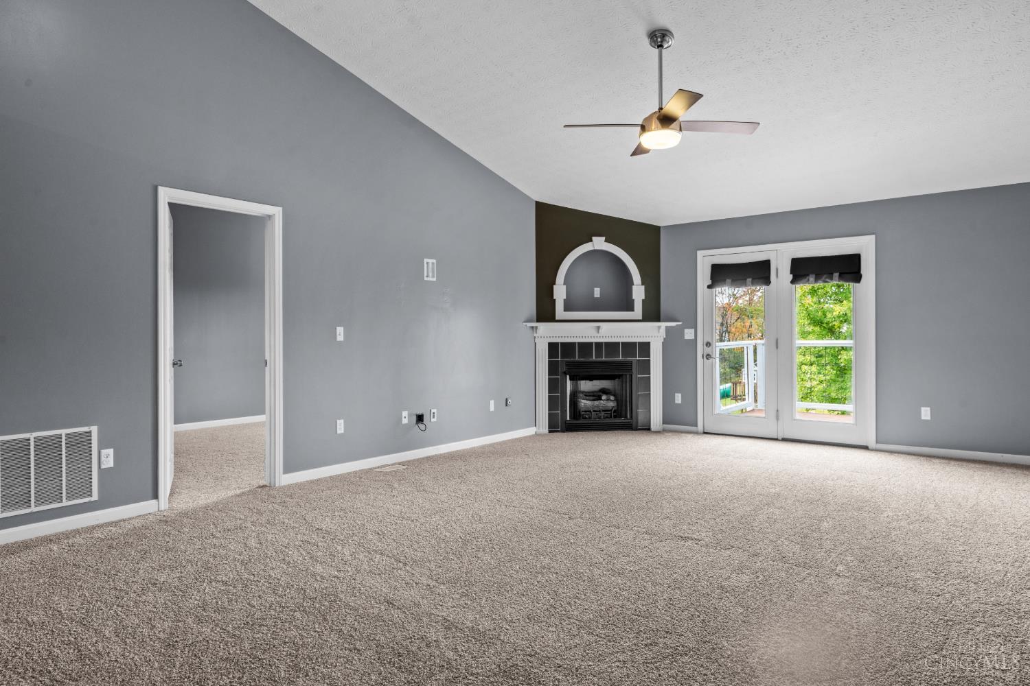 3609 Madison Grace Property Photo 4