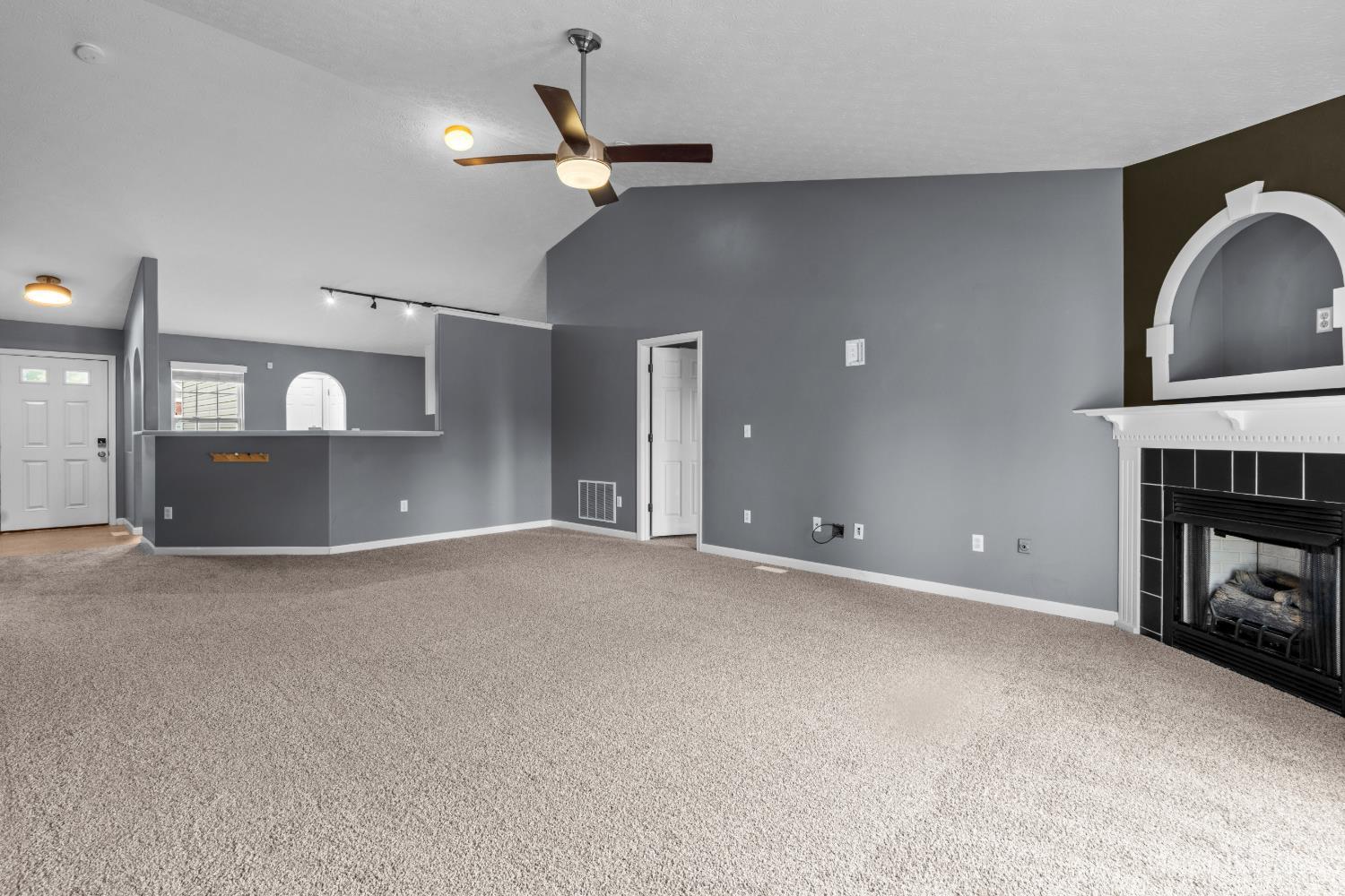 3609 Madison Grace Property Photo 7