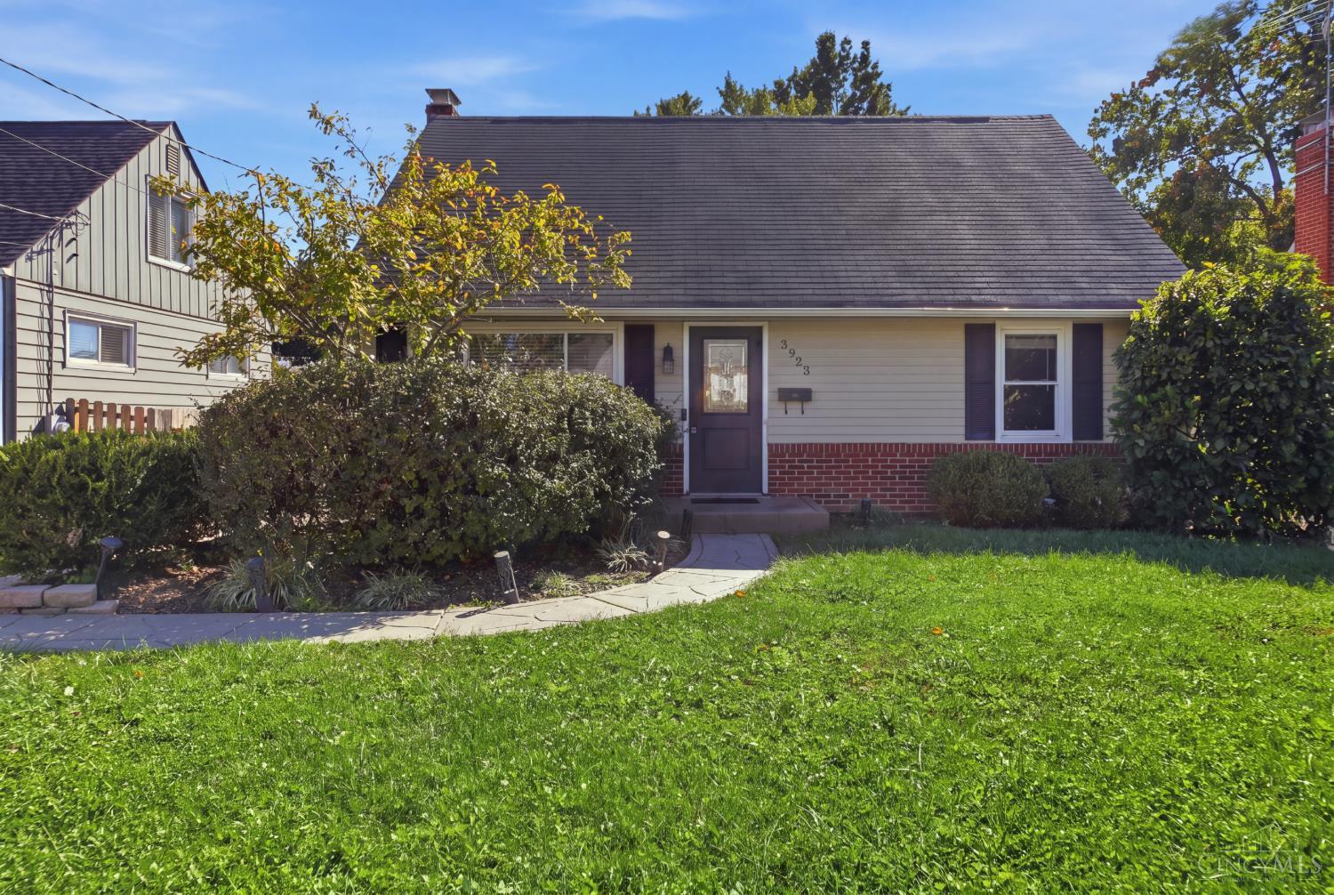 3923 Hemphill Way Property Photo 1