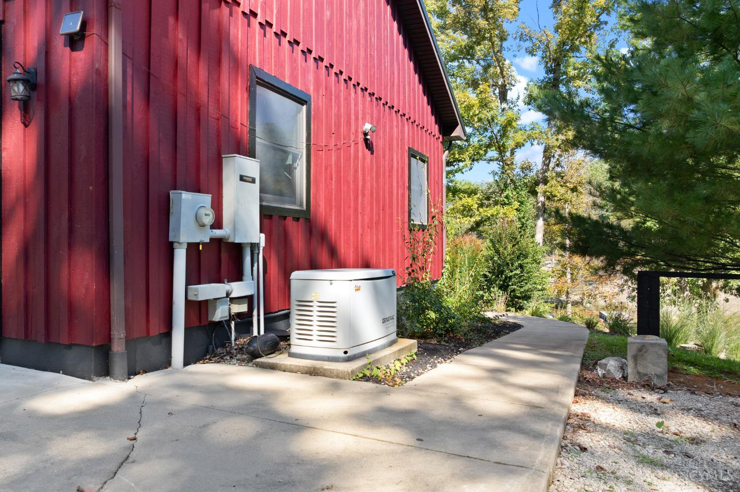 121 Cedar Fork Lane Property Photo 4