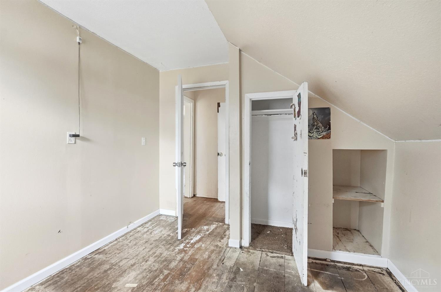 2064 Logan Avenue Property Photo 30