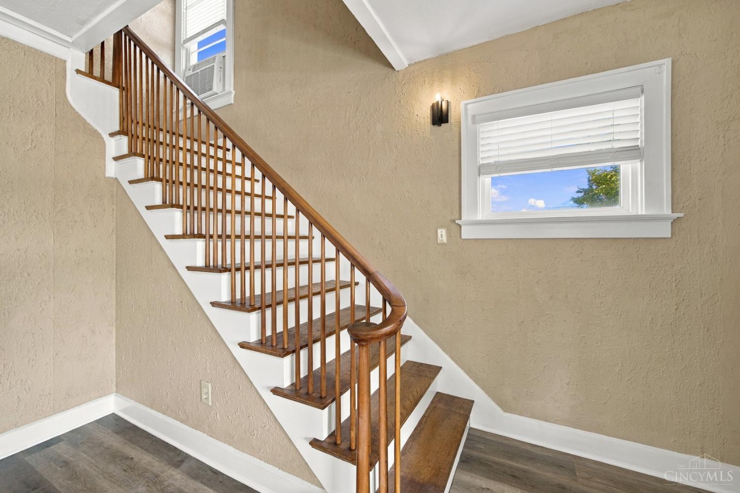 317 Eaton Avenue Property Photo 16