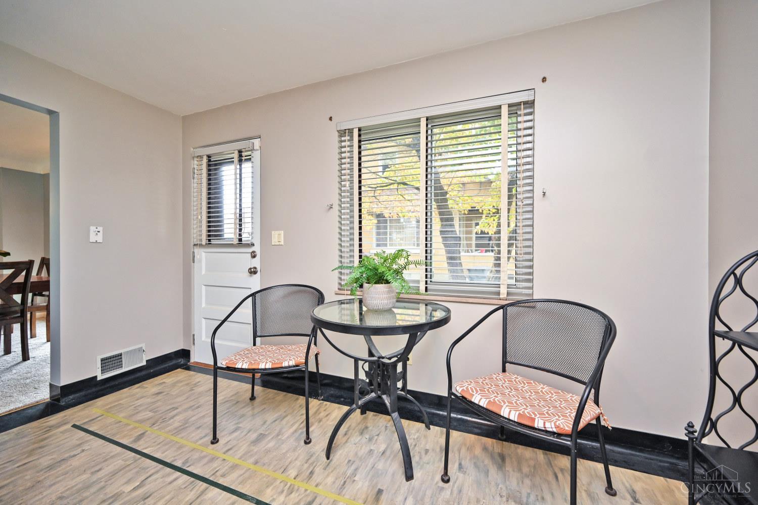 3673 Boomer Road Property Photo 11