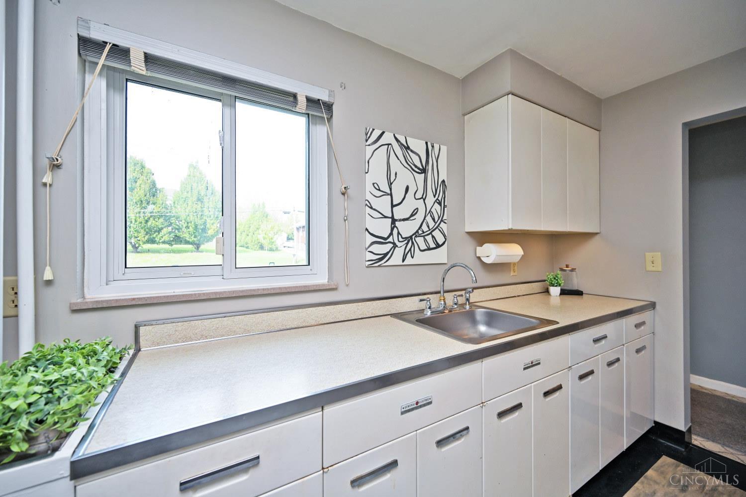 3673 Boomer Road Property Photo 14