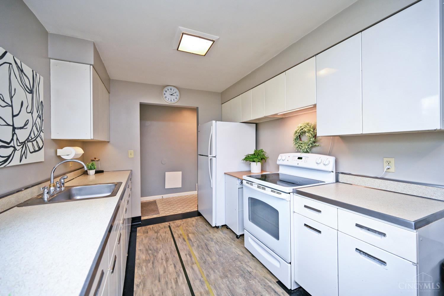 3673 Boomer Road Property Photo 15