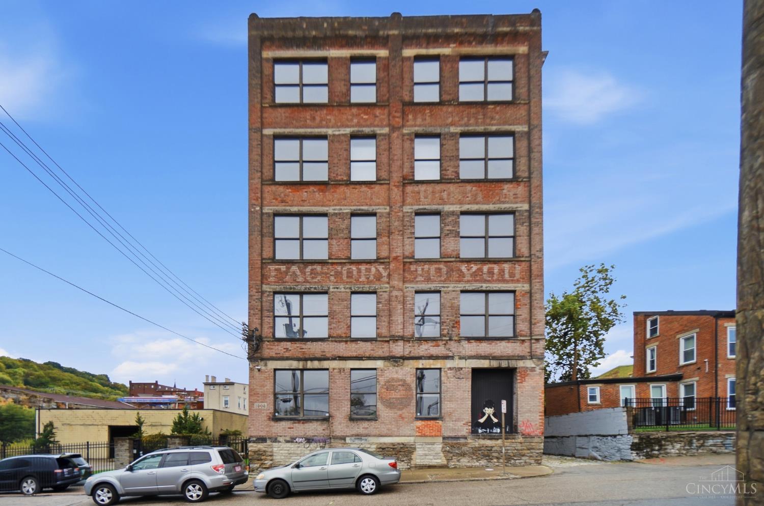 1908 Dunlap Street Property Photo 1