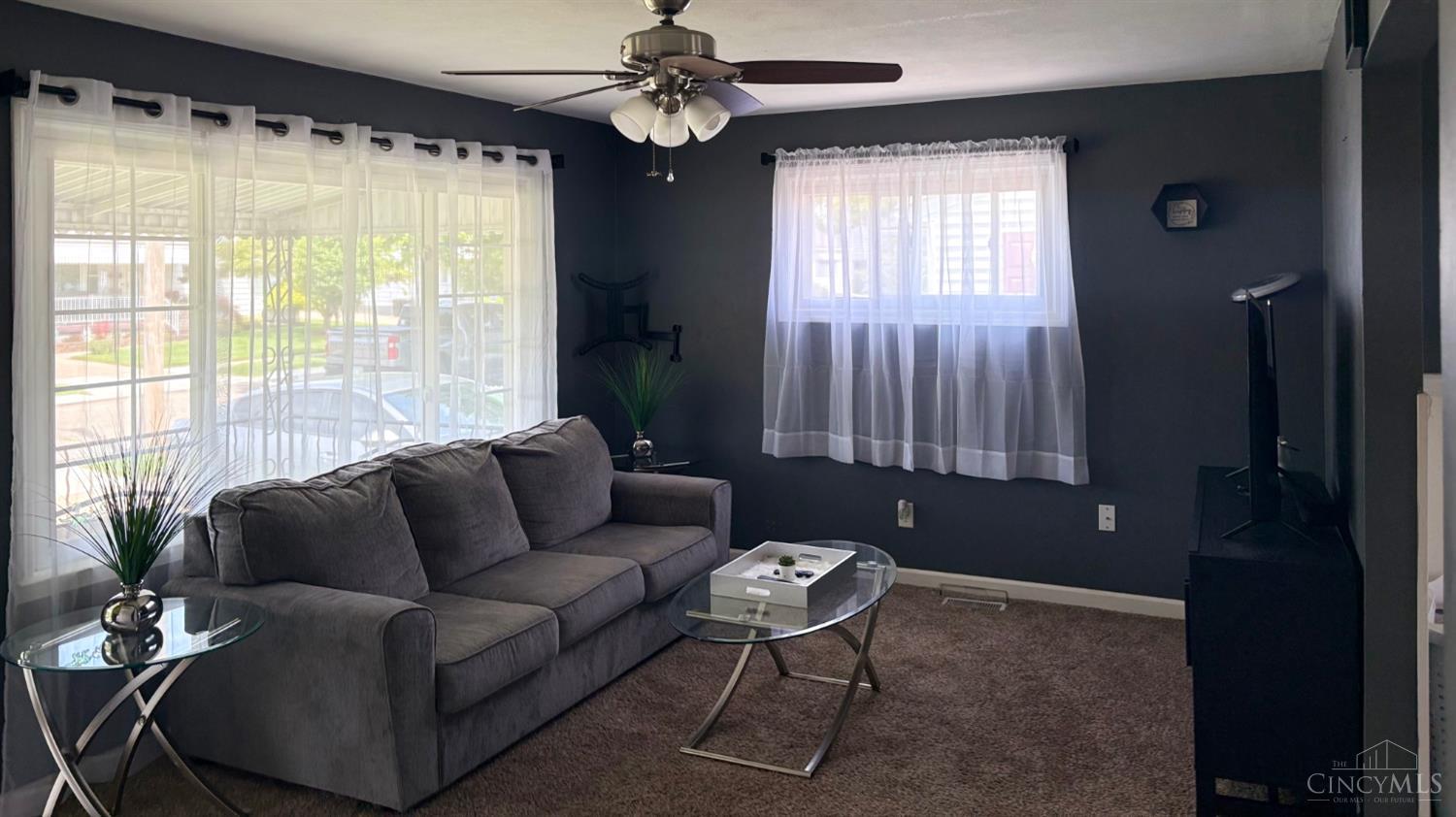 20 Van Buren Drive Property Photo 3