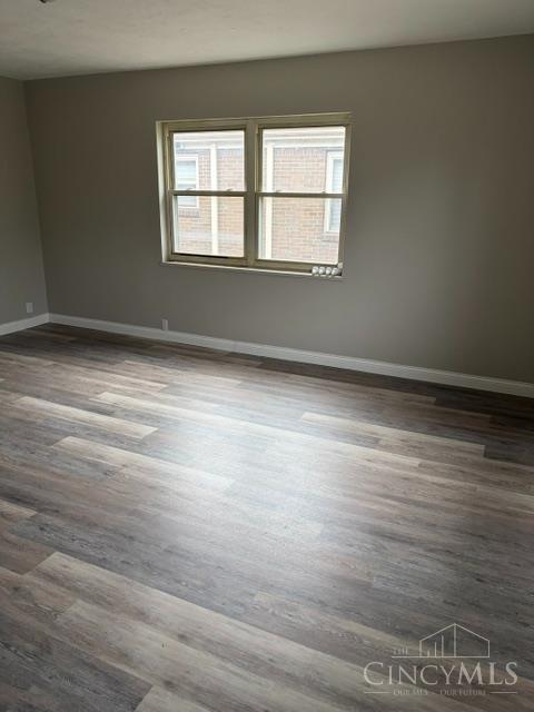 2351 Tytus Avenue Property Photo 3
