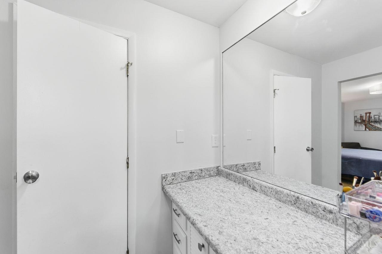 4030 Cottingham Drive Property Photo 40