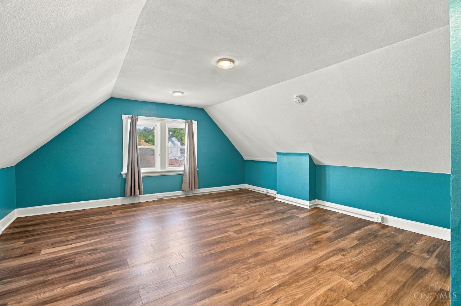 6026 Hamilton Avenue Property Photo 17