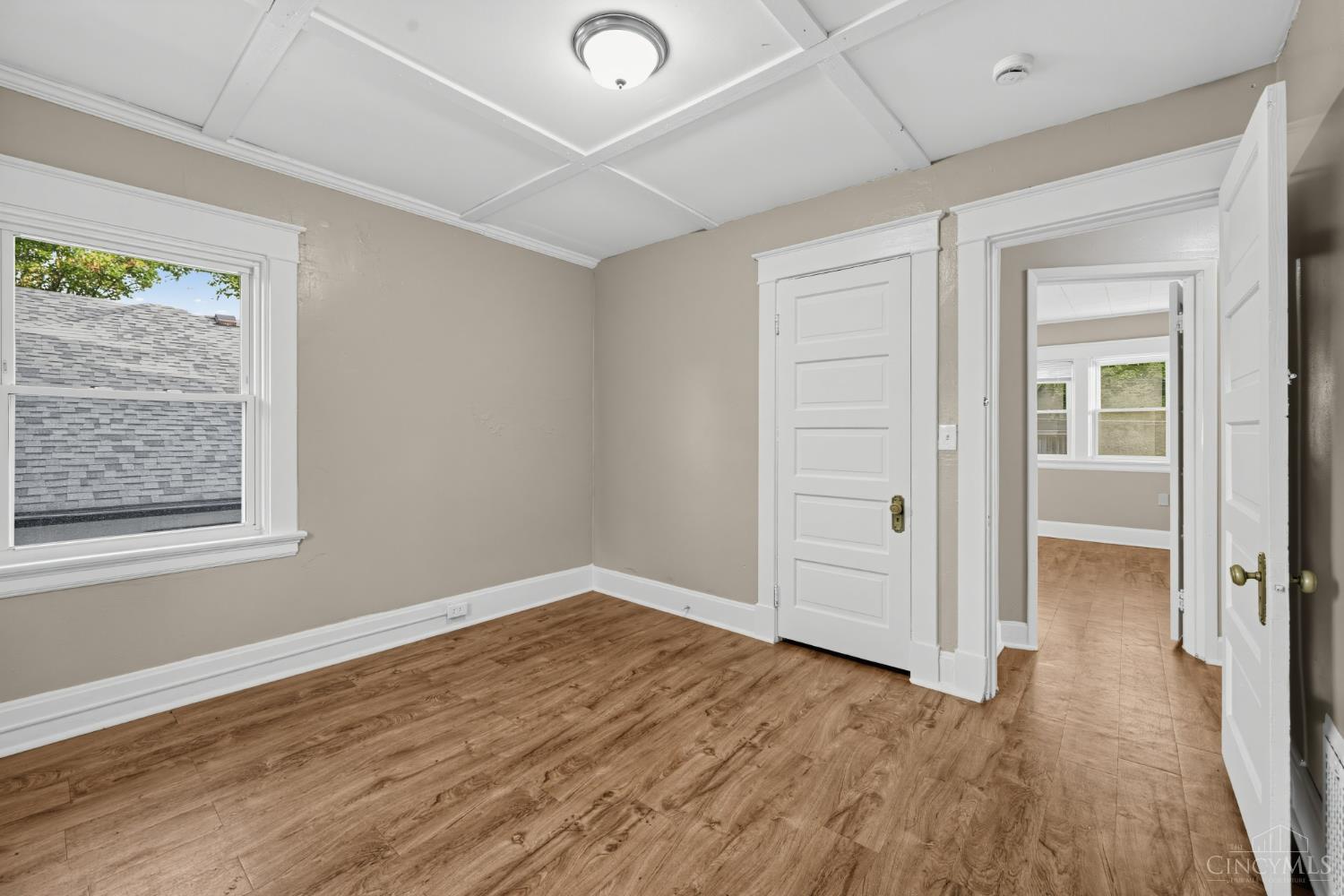 2949 Mignon Avenue Property Photo 12