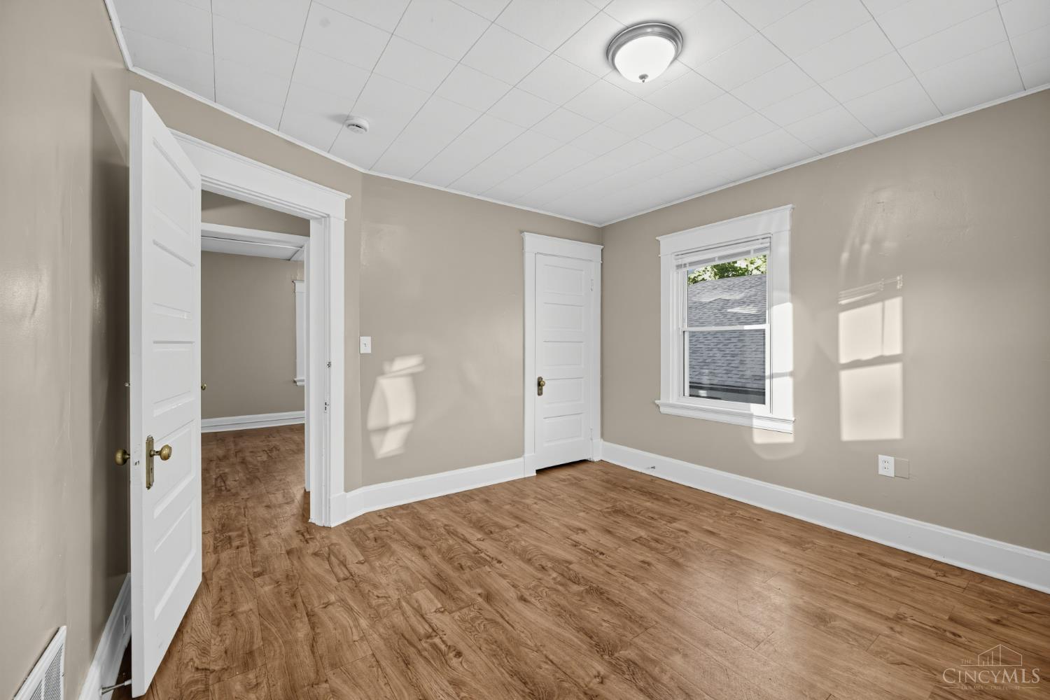 2949 Mignon Avenue Property Photo 14