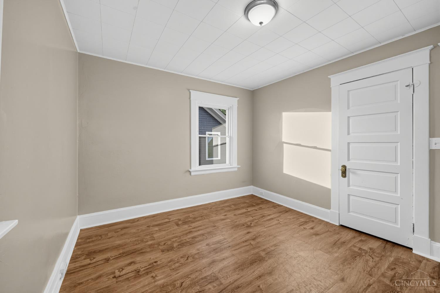 2949 Mignon Avenue Property Photo 19