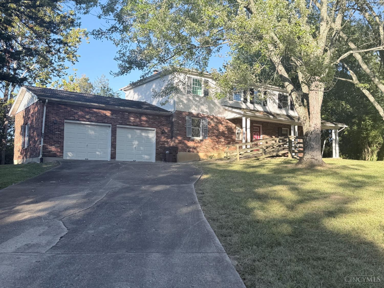 2476 Country Place Property Photo 1