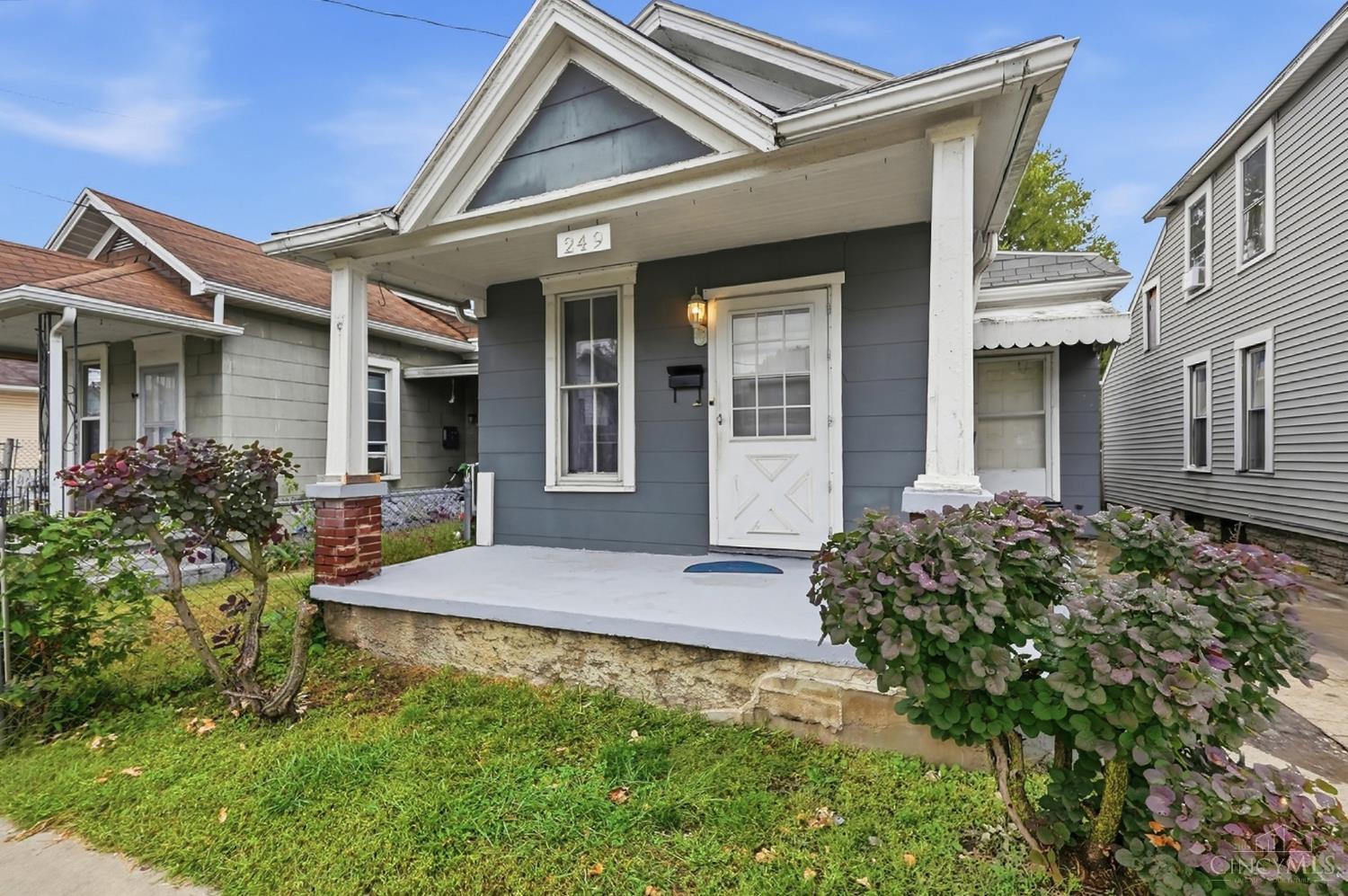 249 Air Street Property Photo 1