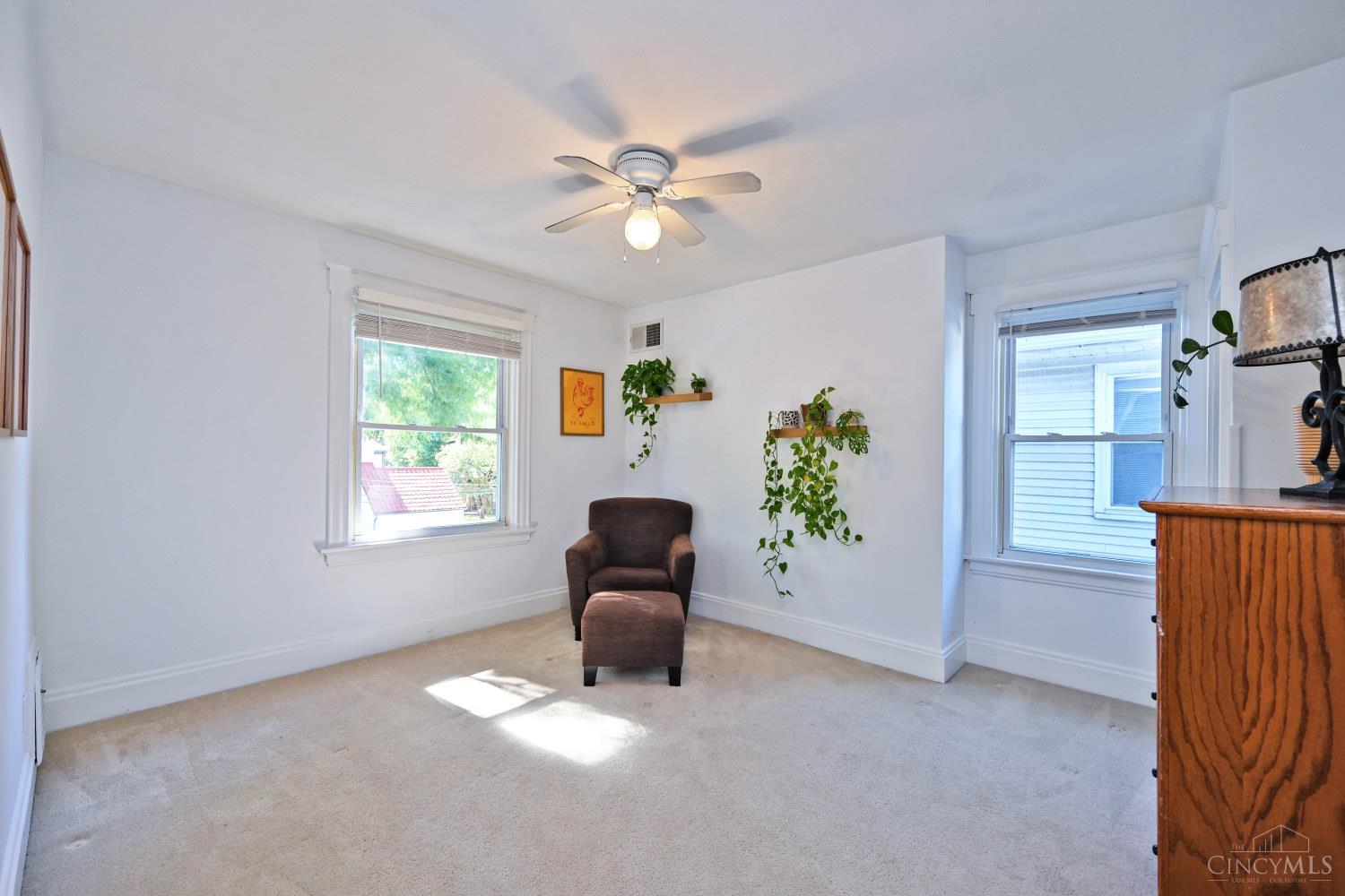 2790 Markbreit Avenue Property Photo 26