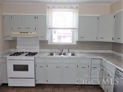 2715 Markbreit Avenue Property Photo 10