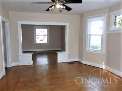2715 Markbreit Avenue Property Photo 13