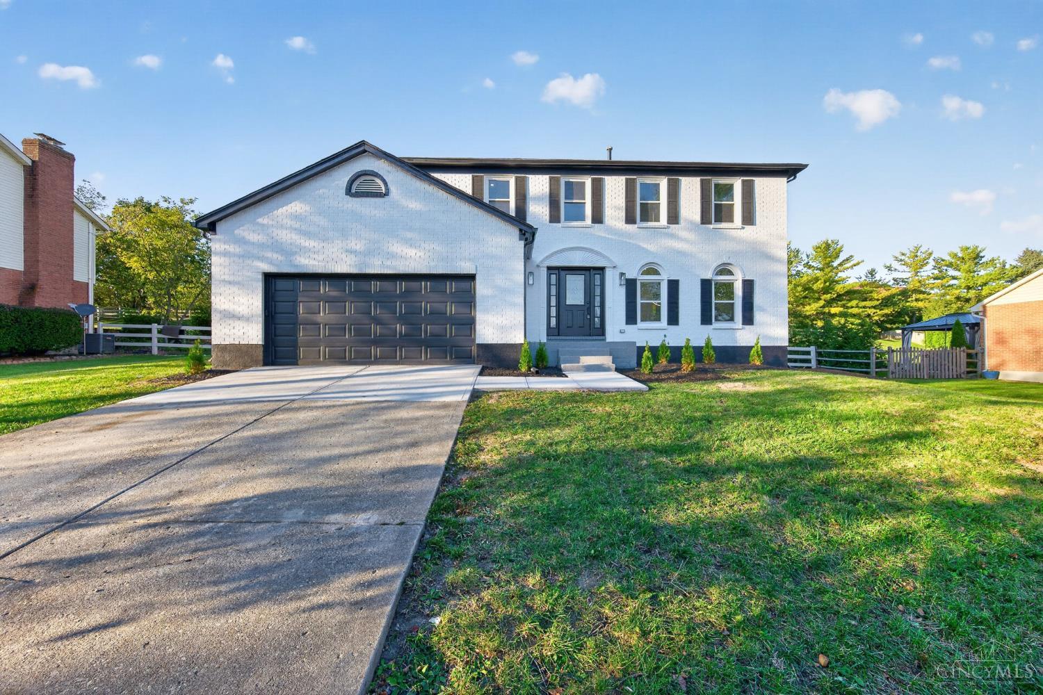 5696 Heron Drive Property Photo 1