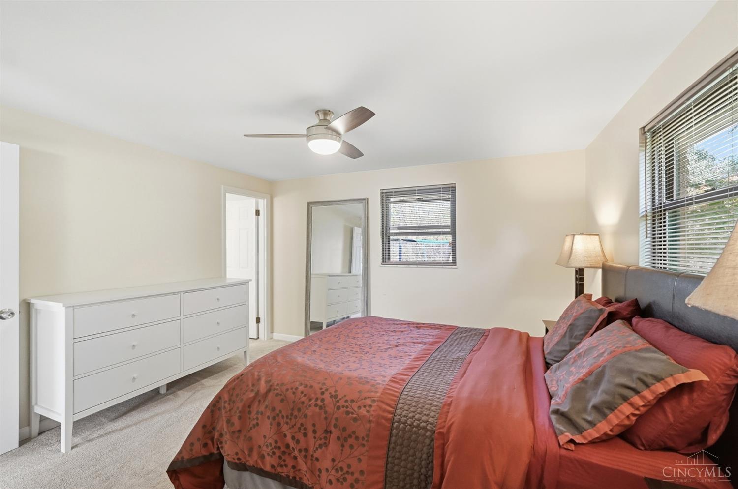 6996 Gary Lee Drive Property Photo 16
