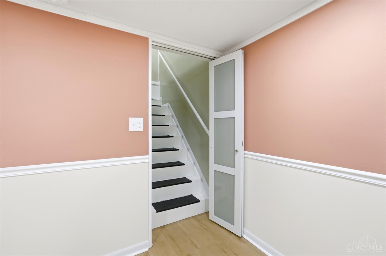 6996 Gary Lee Drive Property Photo 24