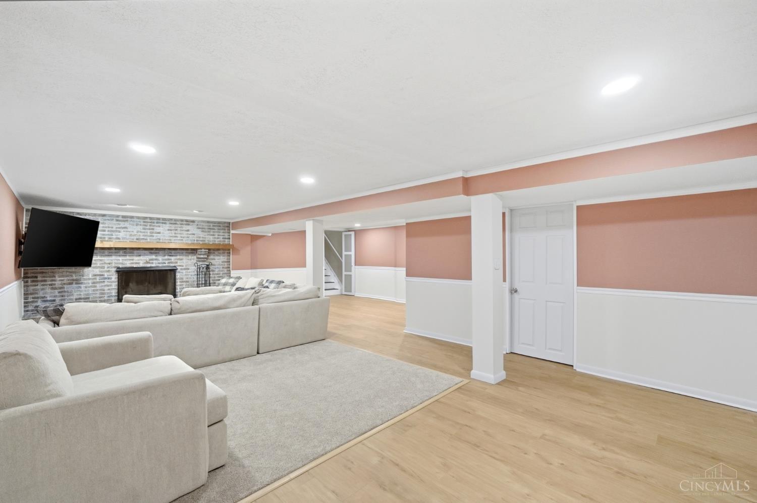 6996 Gary Lee Drive Property Photo 30