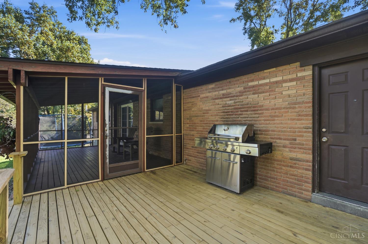 6996 Gary Lee Drive Property Photo 38