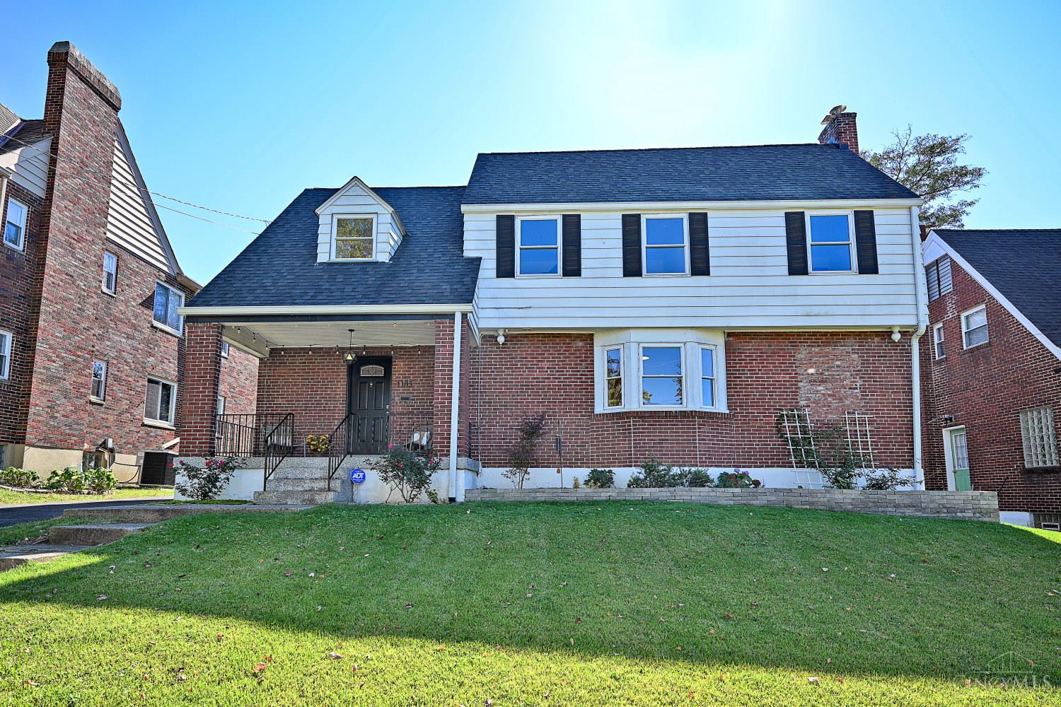 1103 Sunnyslope Drive Property Photo 1