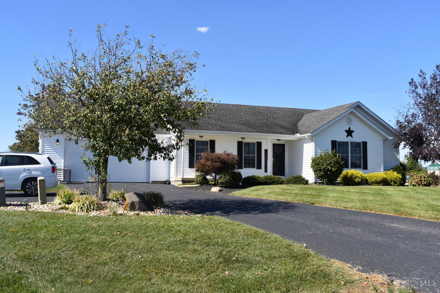 13301 Coles Run Court Property Photo 1