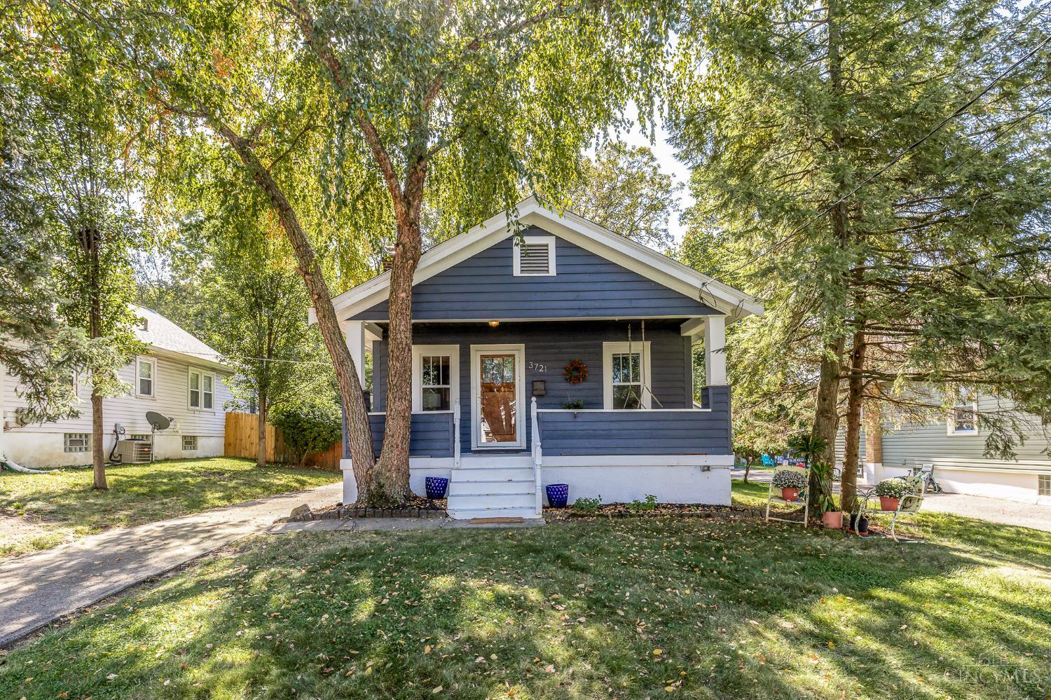 3721 Lansdowne Avenue Property Photo 1
