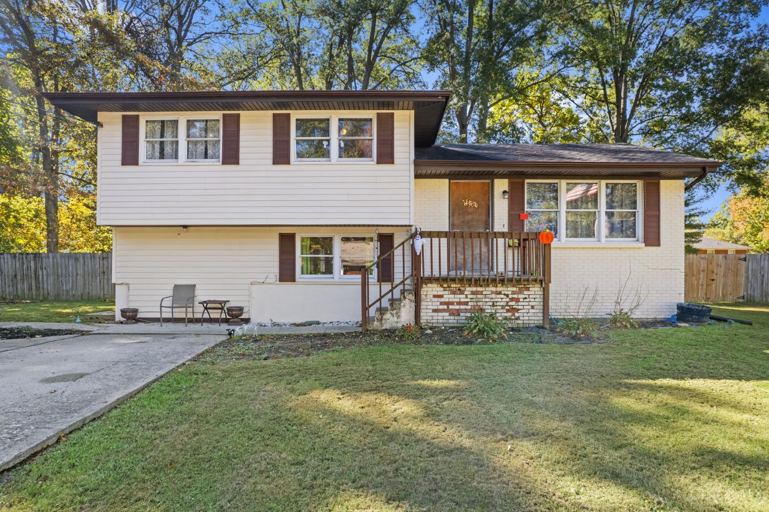 310 Eula Ave Property Photo 1