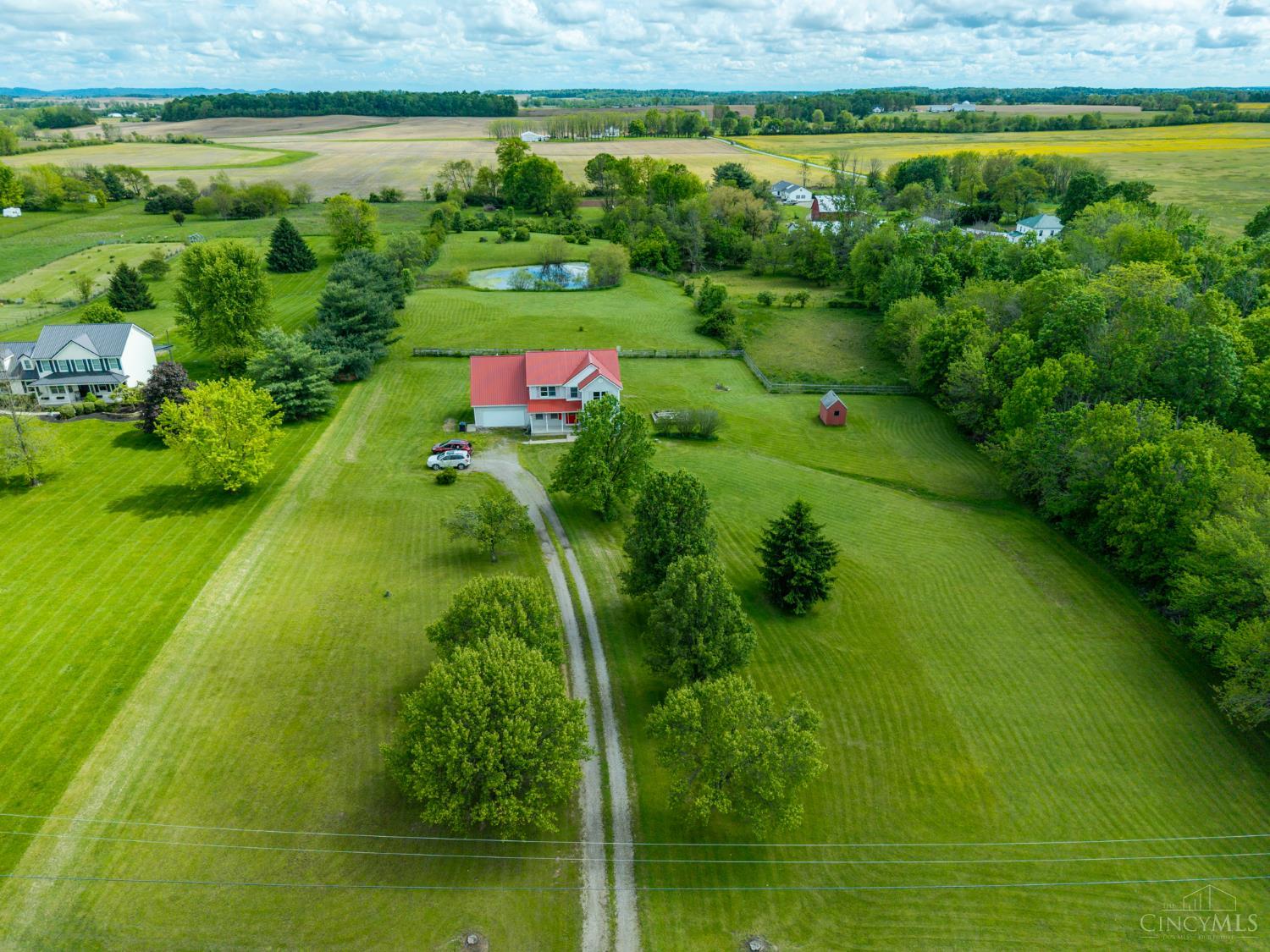 10128 Small Road Property Photo 1