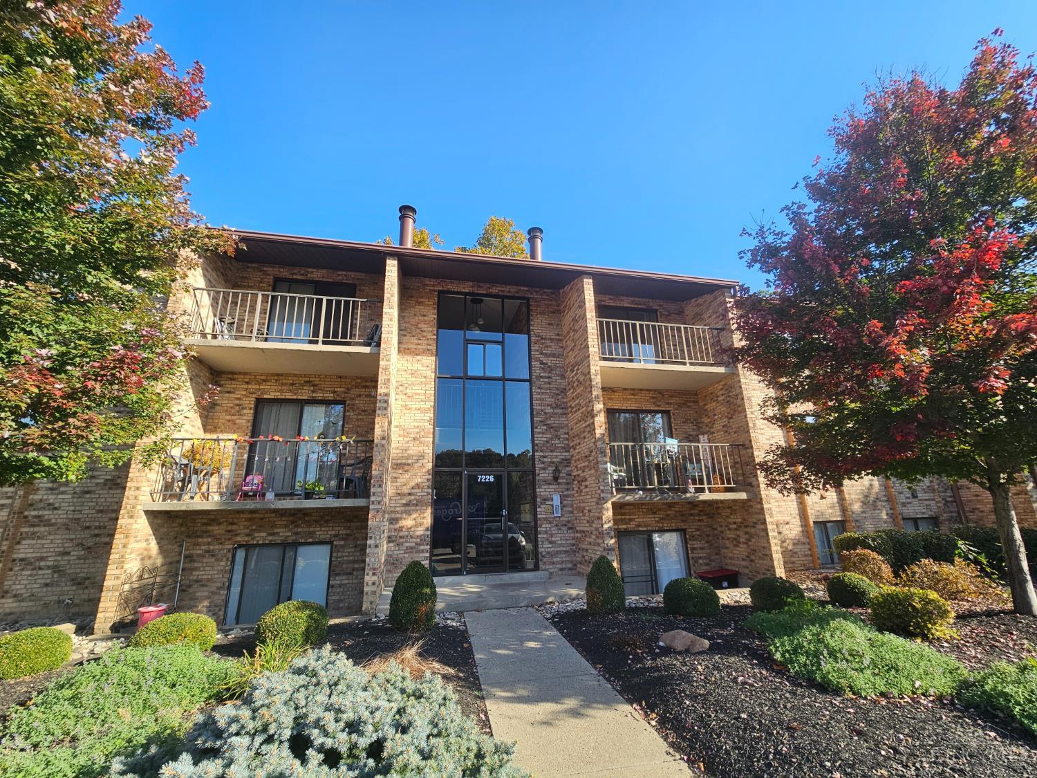 7226 Creekview Drive Property Photo 1