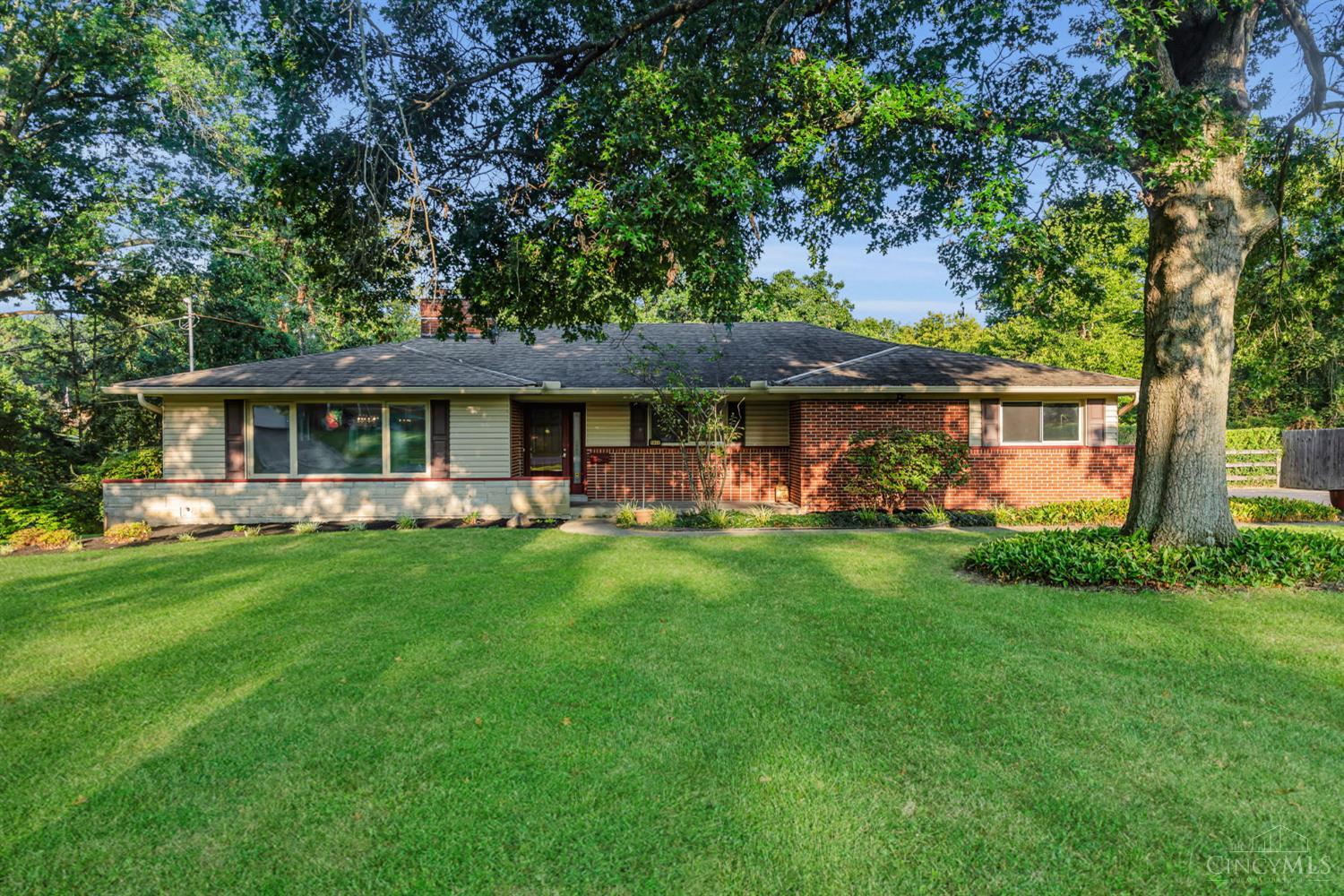 5900 Donjoy Drive Property Photo 1
