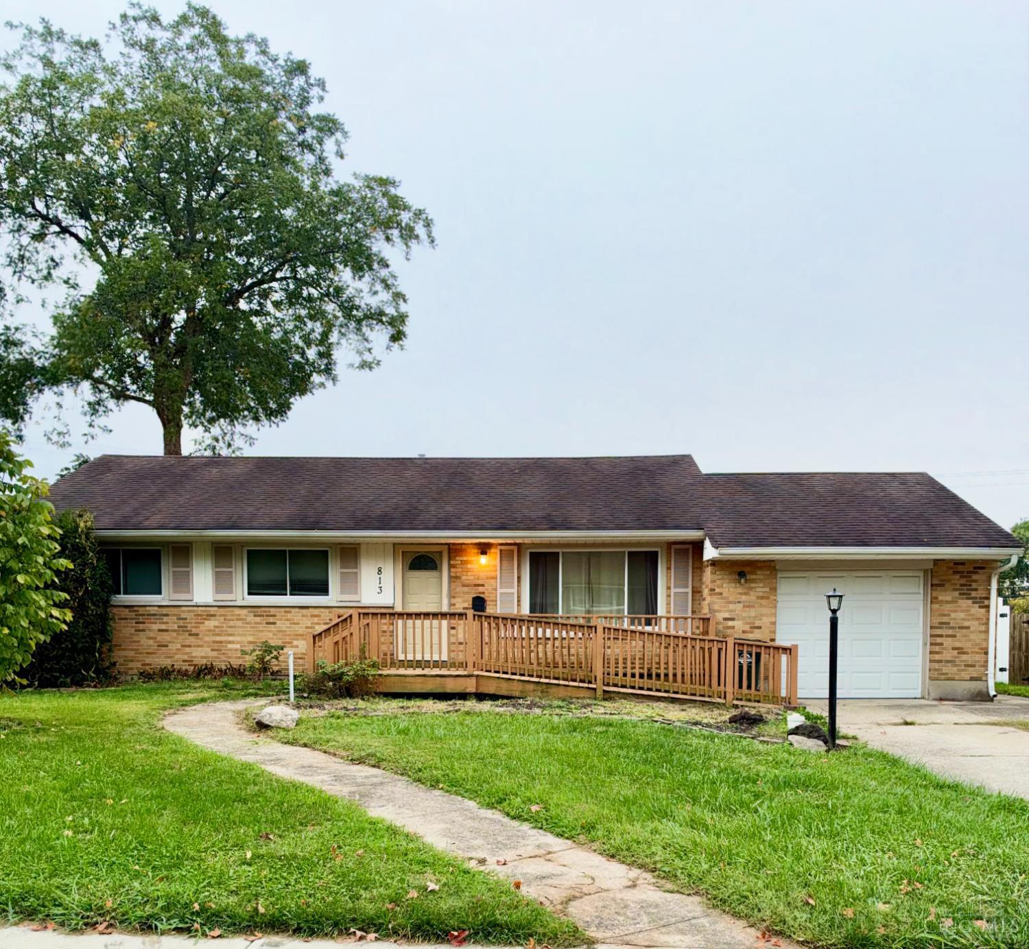 813 Sanders Drive Property Photo 1