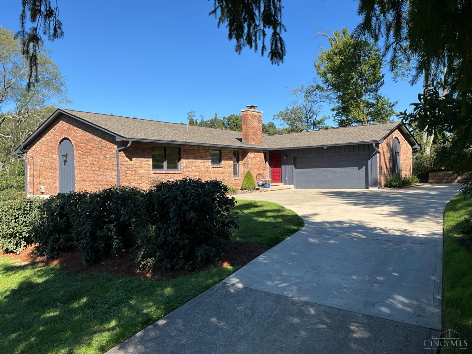 8190 Sheed Road Property Photo 1