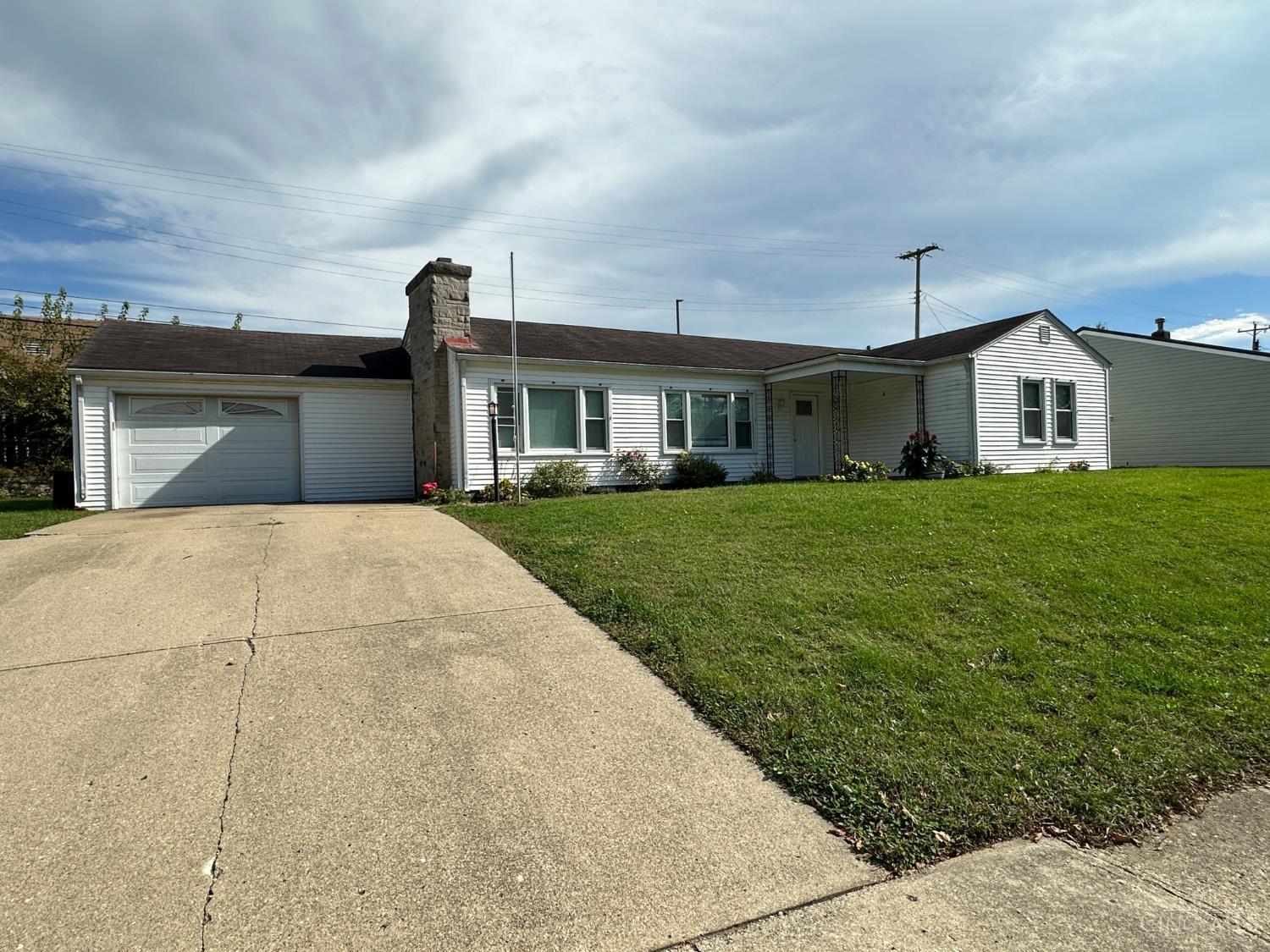 9109 Whitewater Drive Property Photo 1