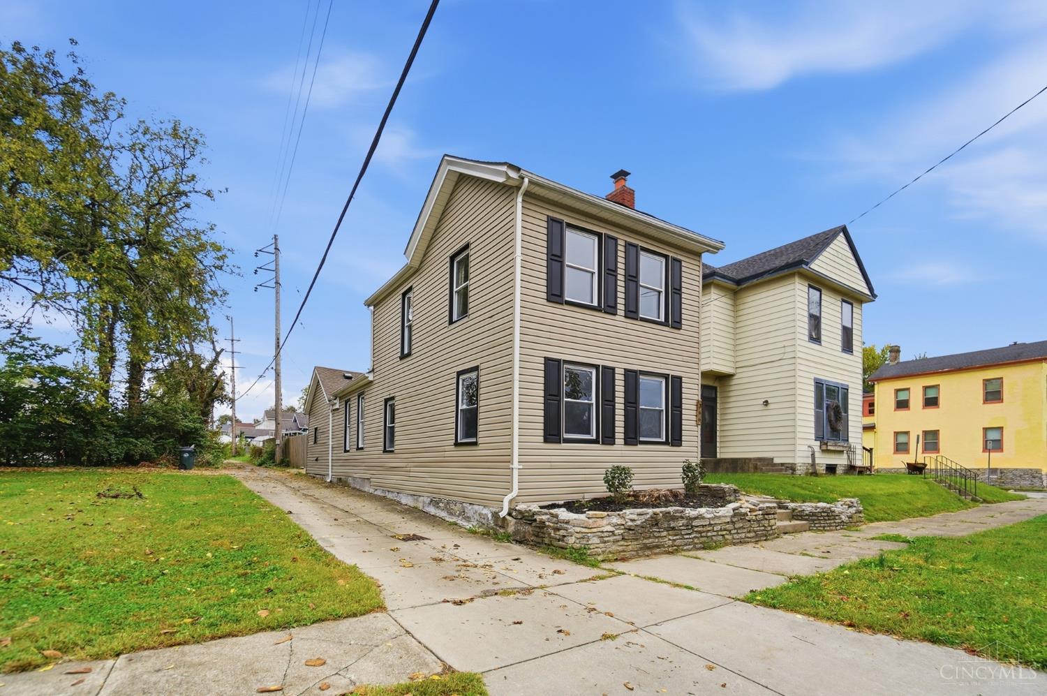 366 Wayne Avenue Property Photo 1