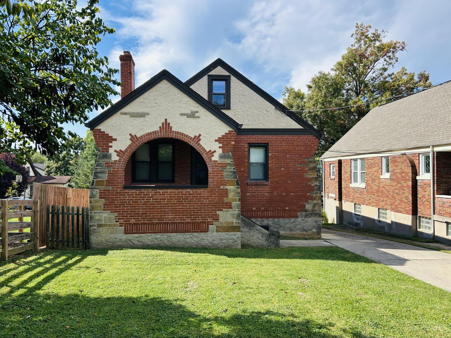 1001 Fisk Avenue Property Photo 1