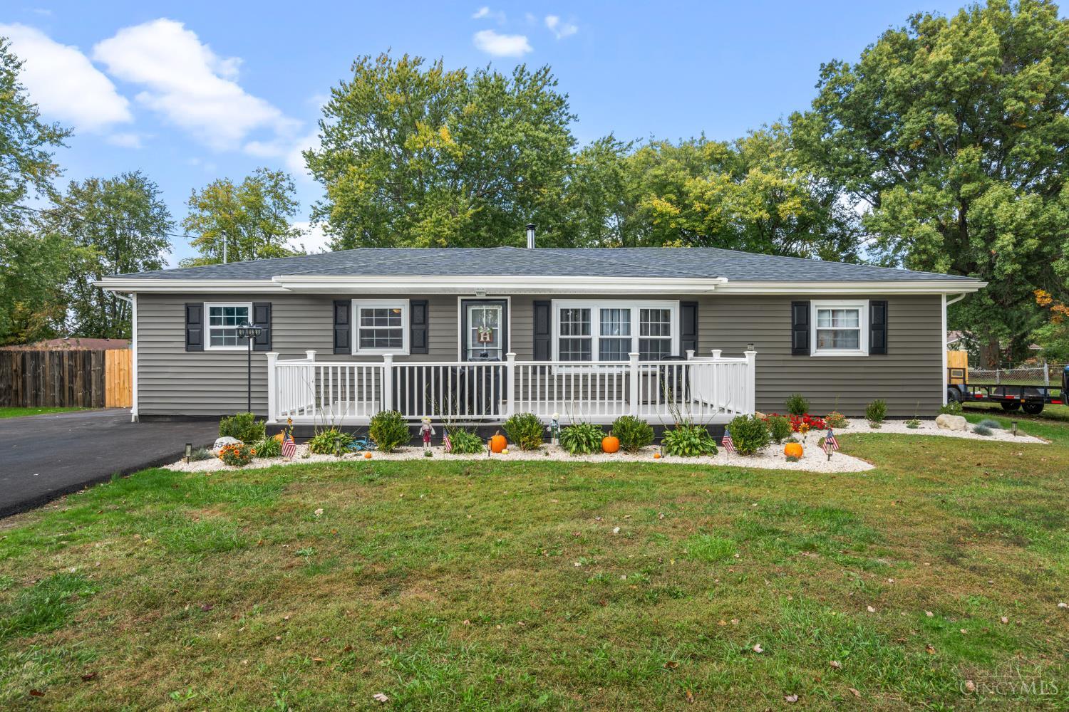 5544 Maple Grove Avenue Property Photo 1