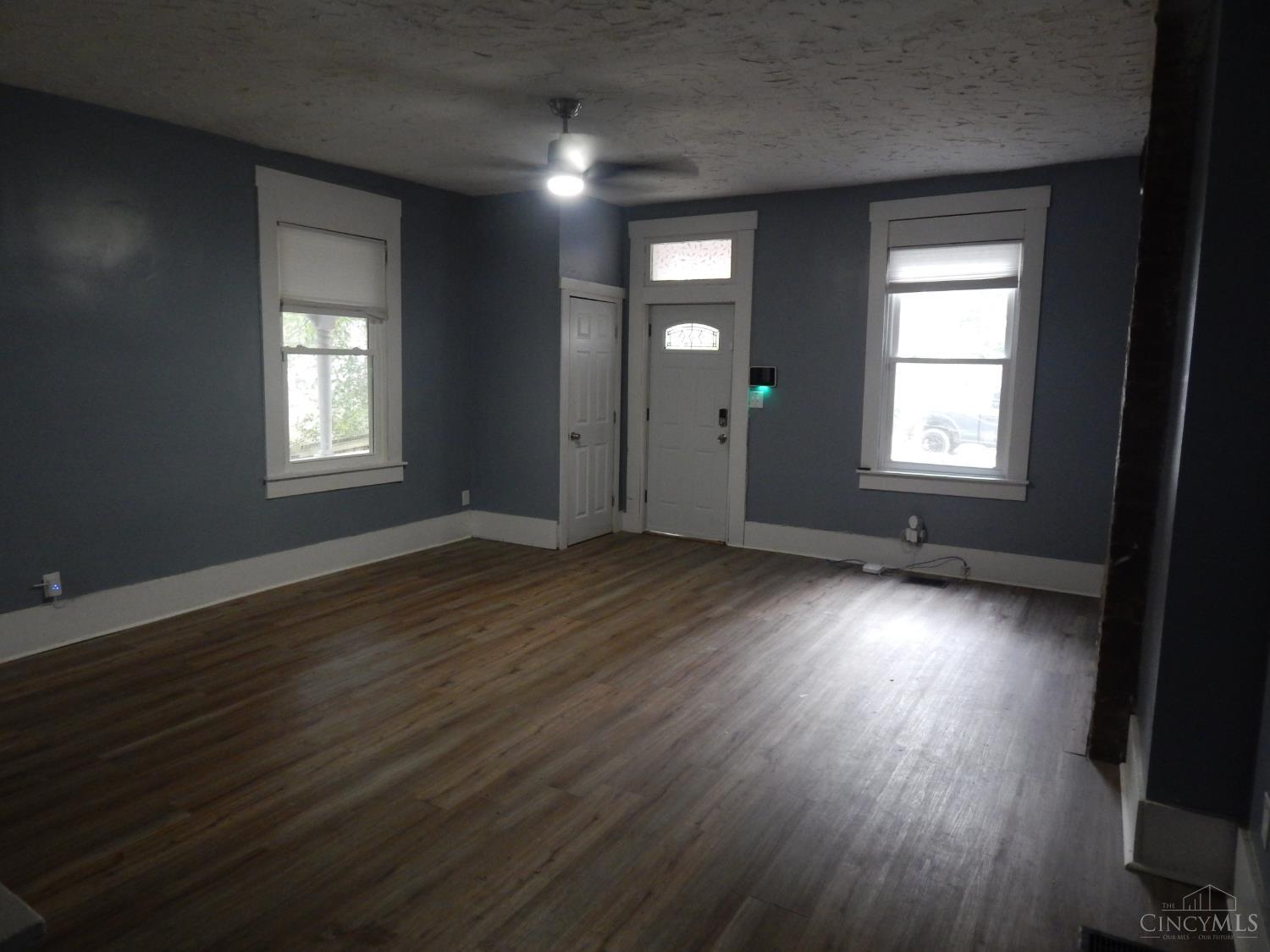 655 Steiner Avenue Property Photo 7