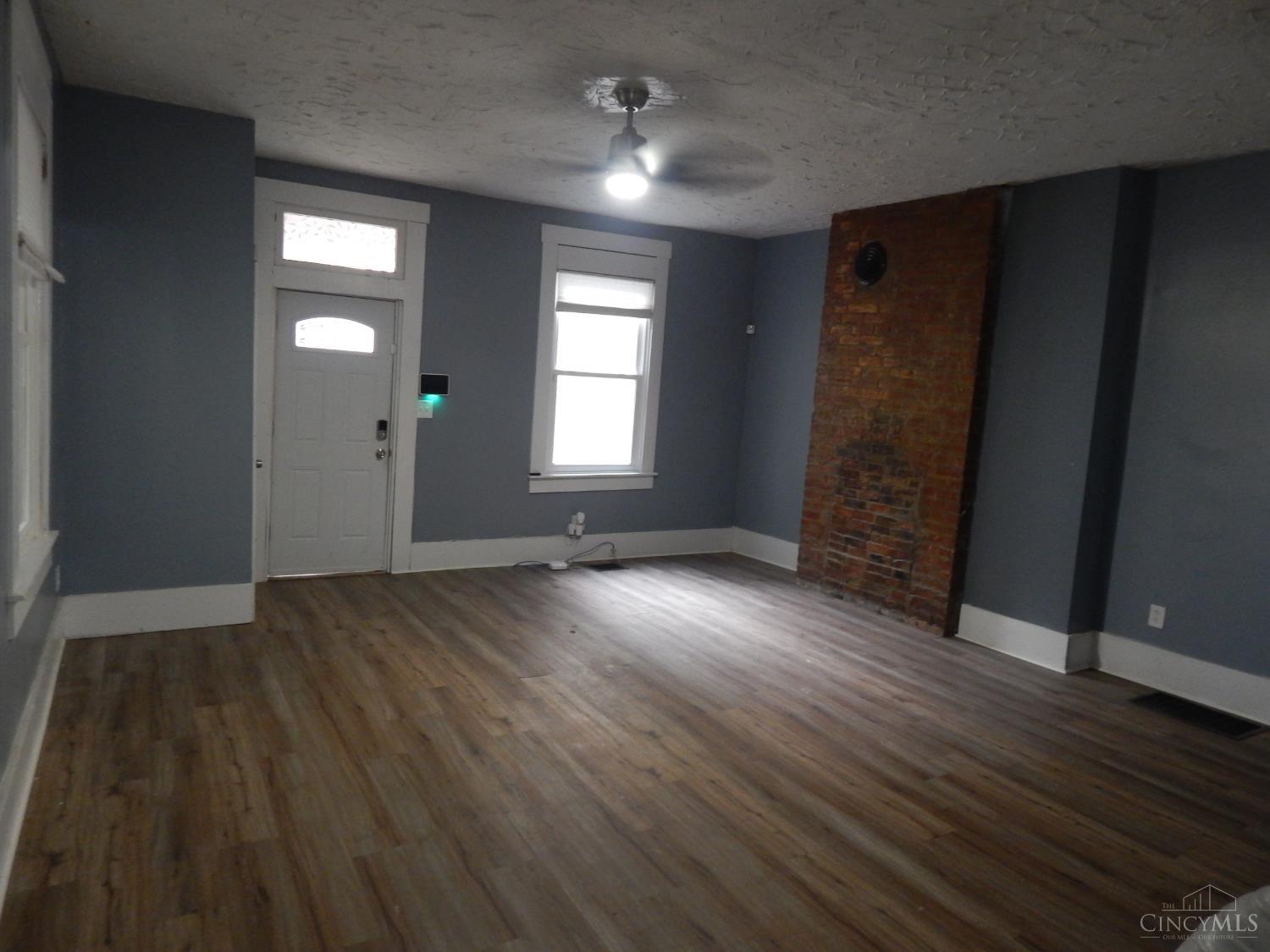 655 Steiner Avenue Property Photo 10