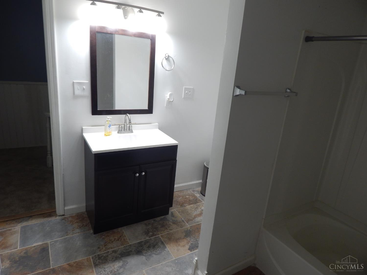 655 Steiner Avenue Property Photo 19