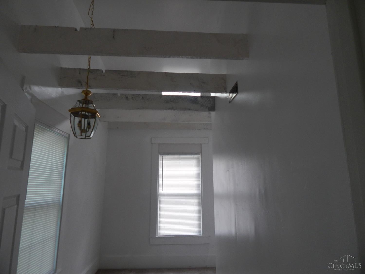 655 Steiner Avenue Property Photo 22