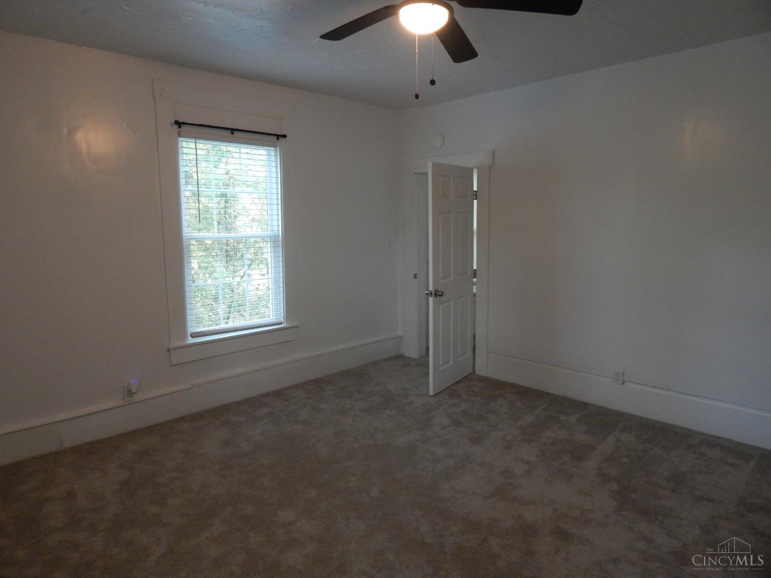 655 Steiner Avenue Property Photo 25
