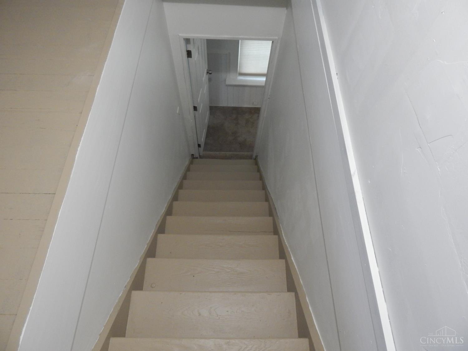 655 Steiner Avenue Property Photo 29