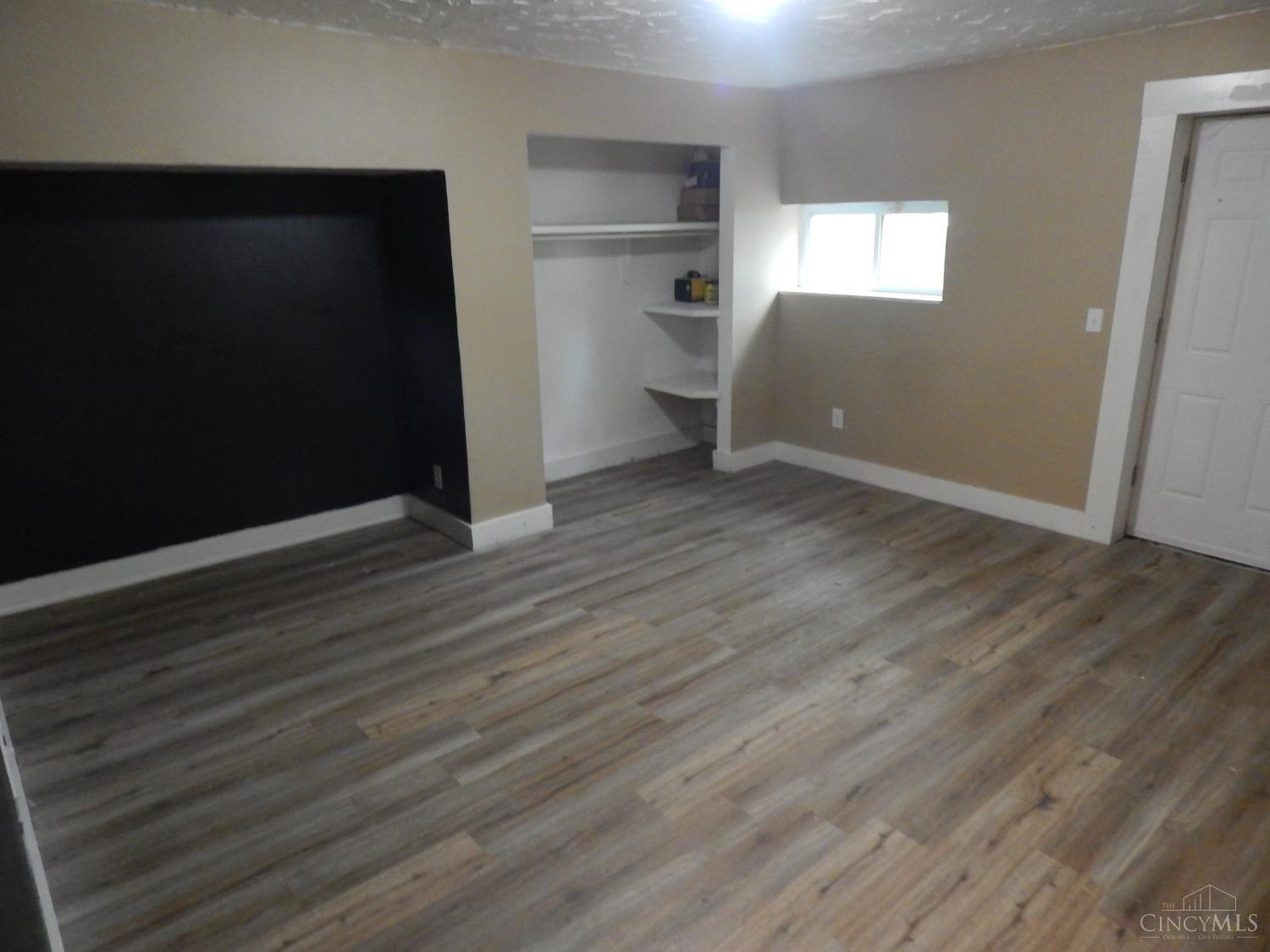 655 Steiner Avenue Property Photo 33